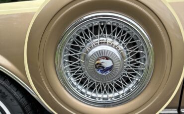 Cadillac-Seville-1980-22