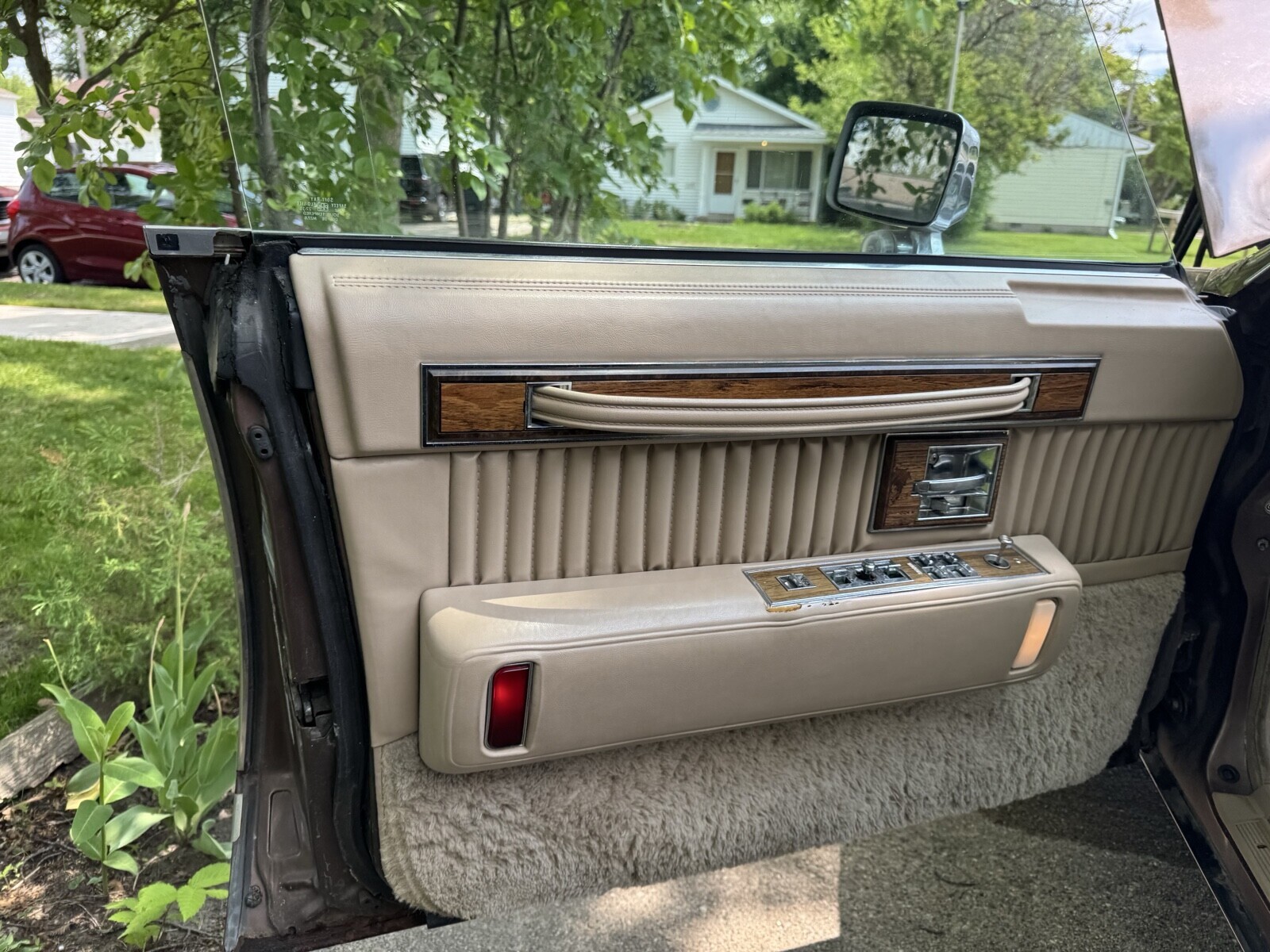 Cadillac-Seville-1980-Hatchback-11