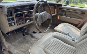 Cadillac-Seville-1980-Hatchback-12