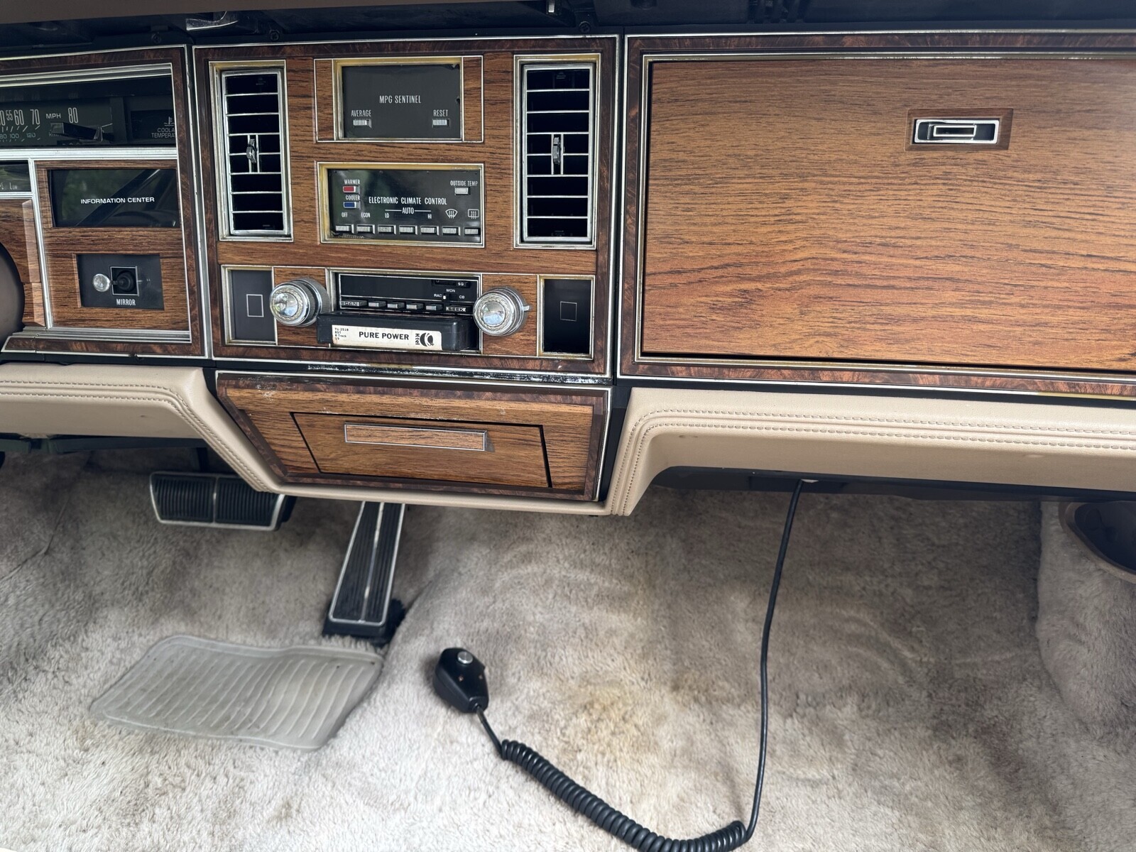 Cadillac-Seville-1980-Hatchback-13