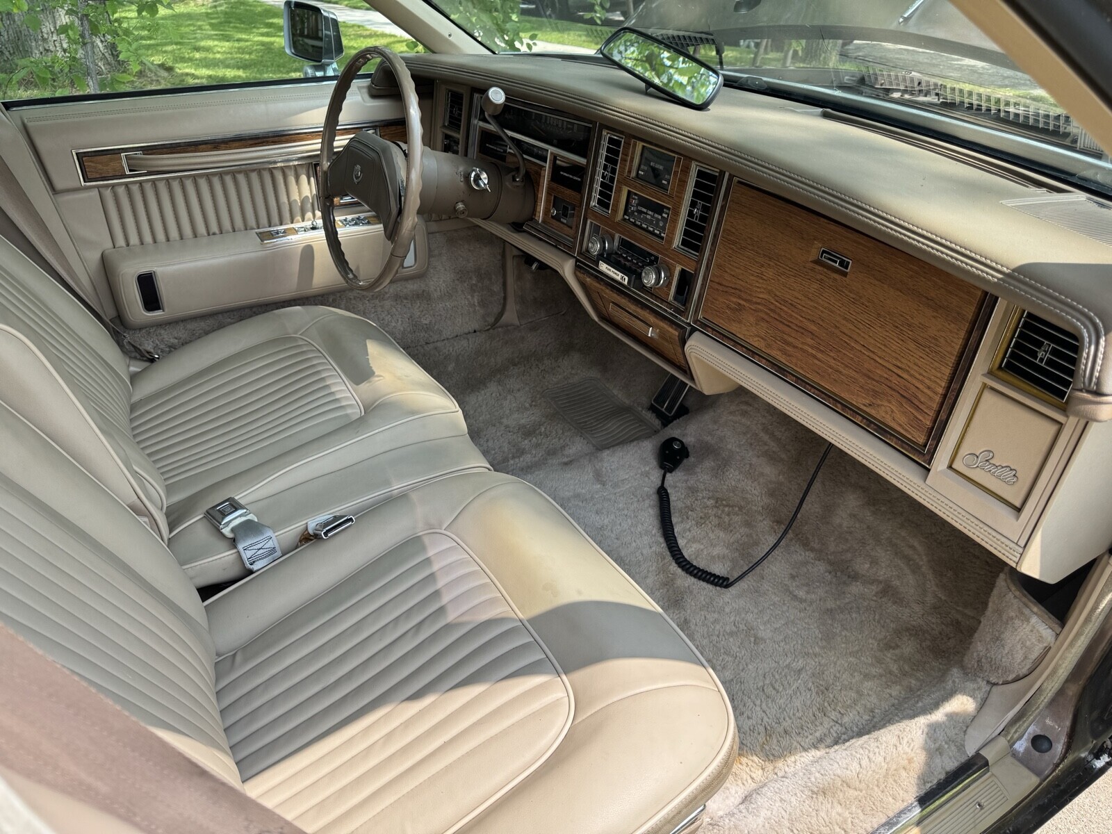 Cadillac-Seville-1980-Hatchback-19