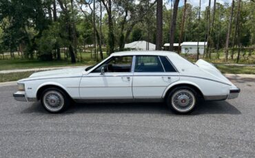 Cadillac-Seville-1984-Sedan-2