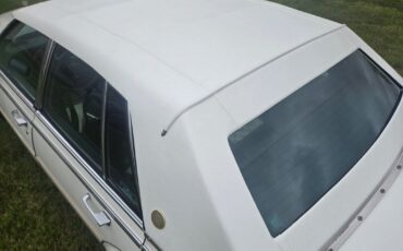 Cadillac-Seville-1985-18