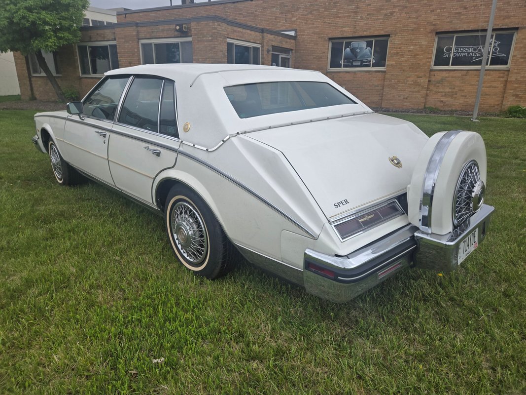 Cadillac-Seville-1985-2
