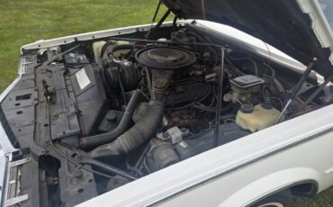 Cadillac-Seville-1985-23