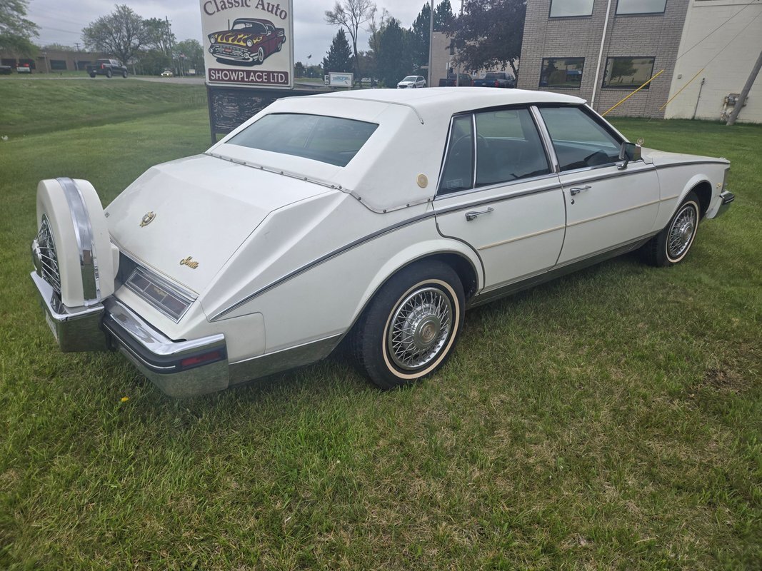 Cadillac-Seville-1985-4