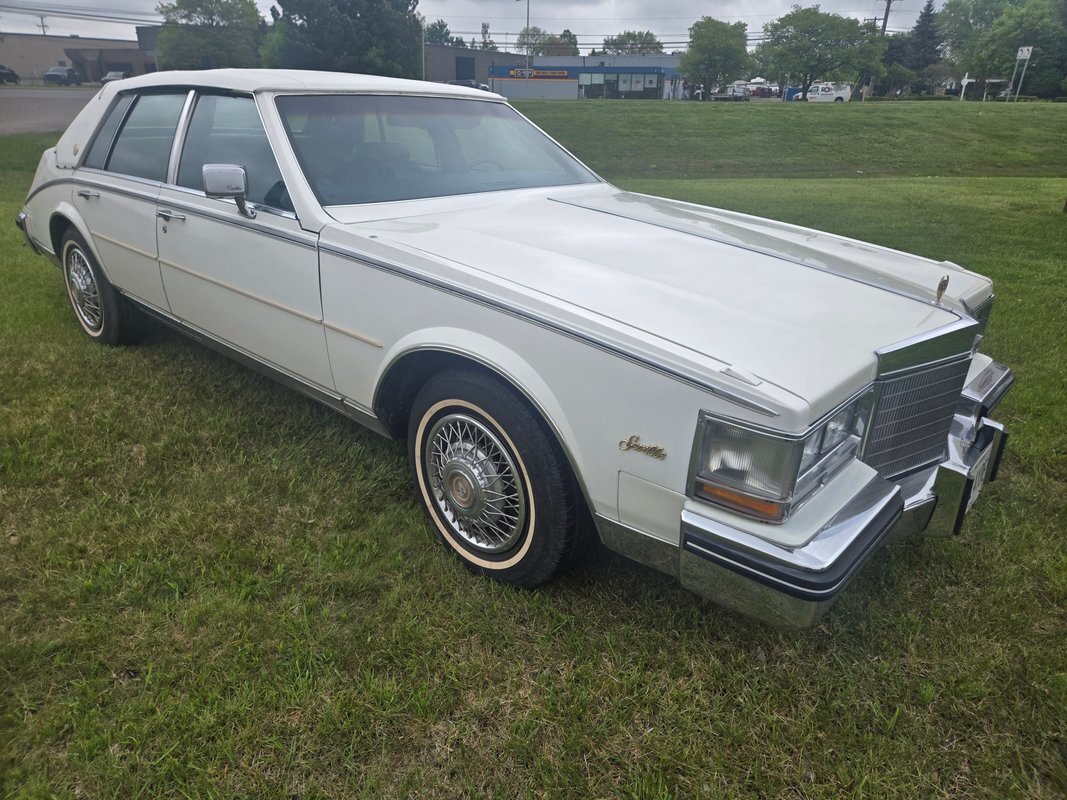 Cadillac-Seville-1985-6