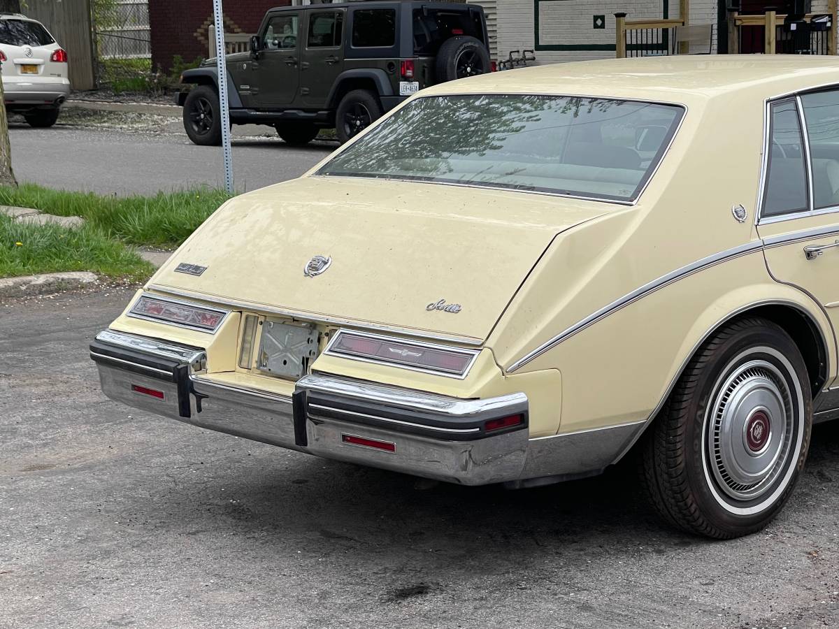 Cadillac-Seville-1985-yellow-11