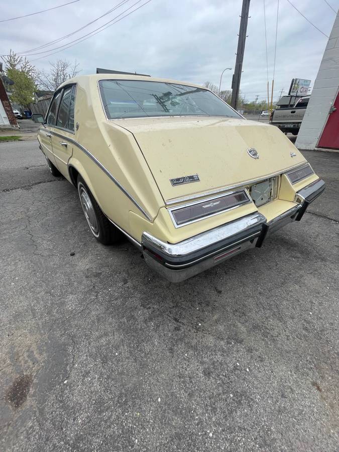 Cadillac-Seville-1985-yellow-3