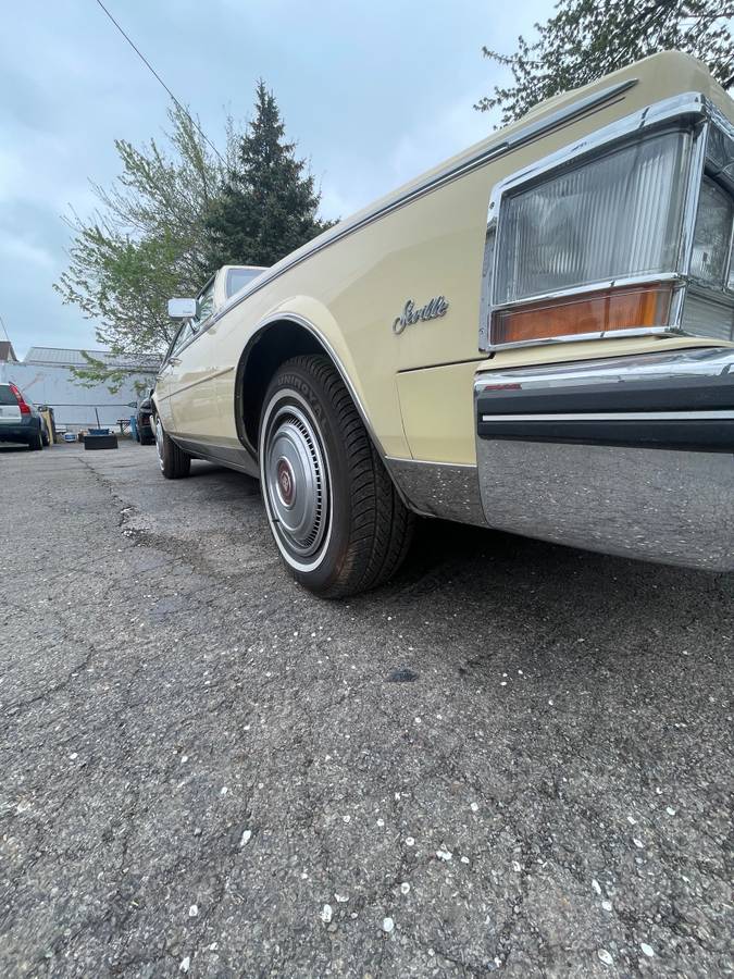 Cadillac-Seville-1985-yellow-4