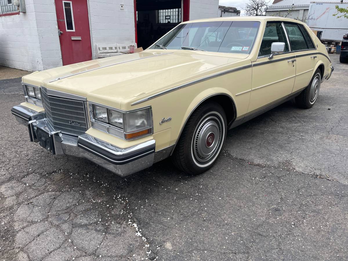Cadillac-Seville-1985-yellow-6