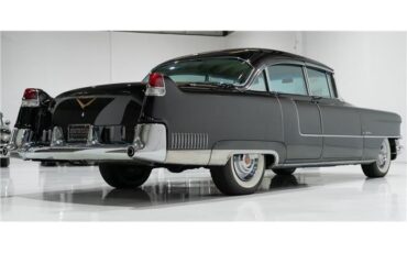 Cadillac-Sixty-Special-1955-Sedan-11
