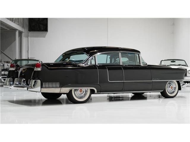 Cadillac-Sixty-Special-1955-Sedan-4