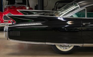 Cadillac-Sixty-Special-Fleetwood-1960-4-Door-Hardtop-1