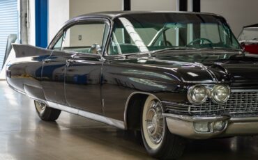 Cadillac-Sixty-Special-Fleetwood-1960-4-Door-Hardtop-10
