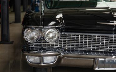 Cadillac-Sixty-Special-Fleetwood-1960-4-Door-Hardtop-13