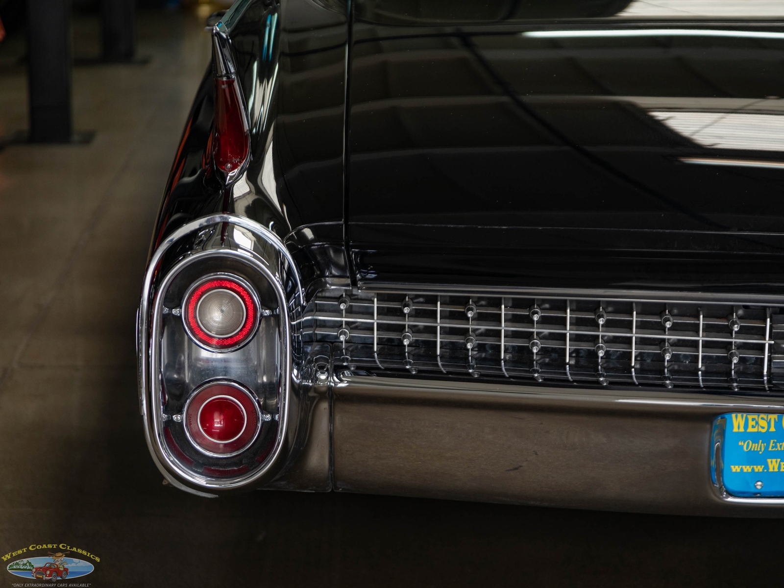 Cadillac-Sixty-Special-Fleetwood-1960-4-Door-Hardtop-17