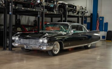 Cadillac-Sixty-Special-Fleetwood-1960-4-Door-Hardtop