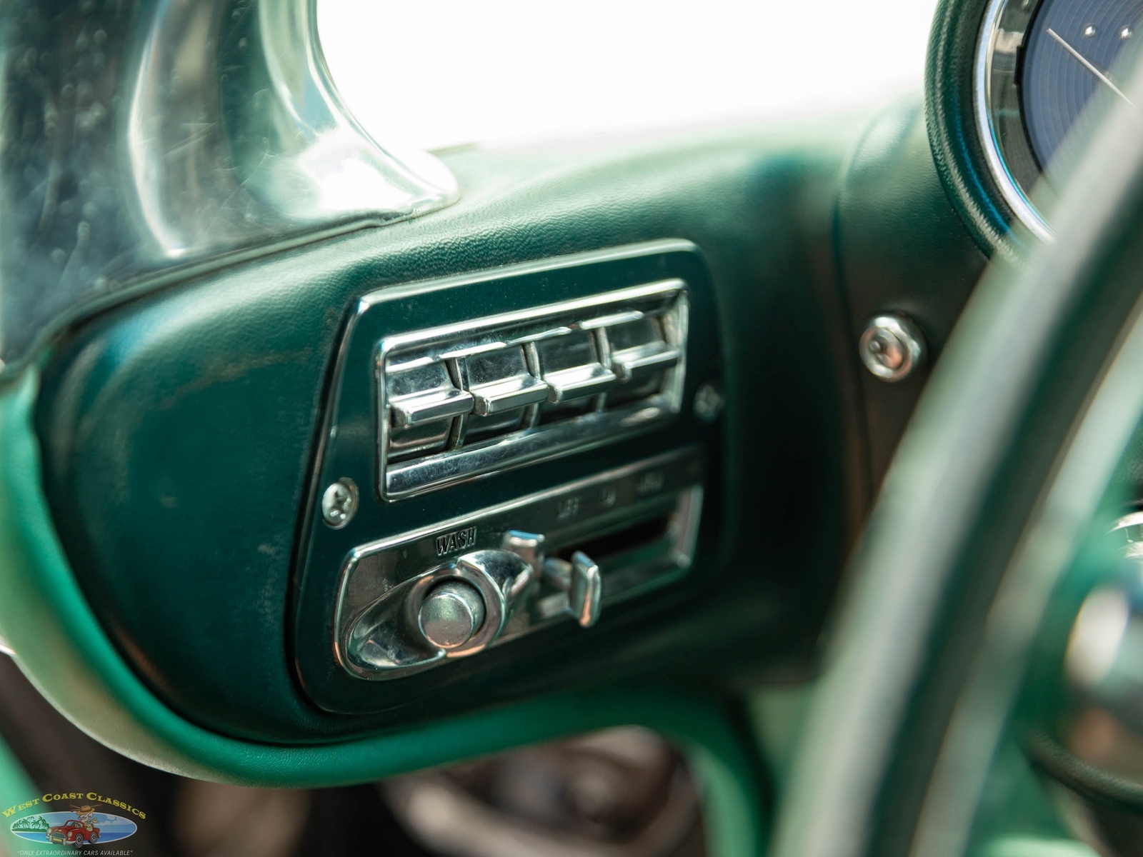Cadillac-Sixty-Special-Fleetwood-1960-4-Door-Hardtop-38