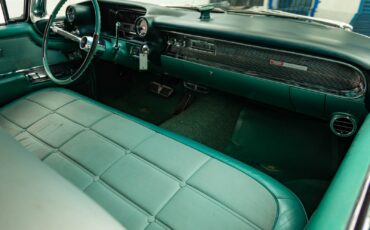 Cadillac-Sixty-Special-Fleetwood-1960-4-Door-Hardtop-39
