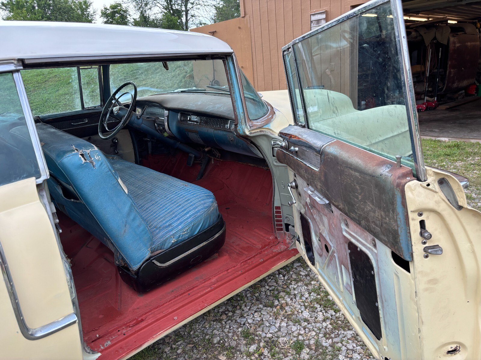Cadillac-TWO-DOOR-HARDTOP-62-SERIES-1955-Coupe-27