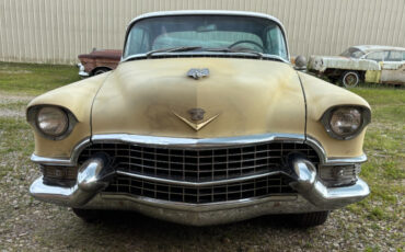 Cadillac-TWO-DOOR-HARDTOP-62-SERIES-1955-Coupe-4