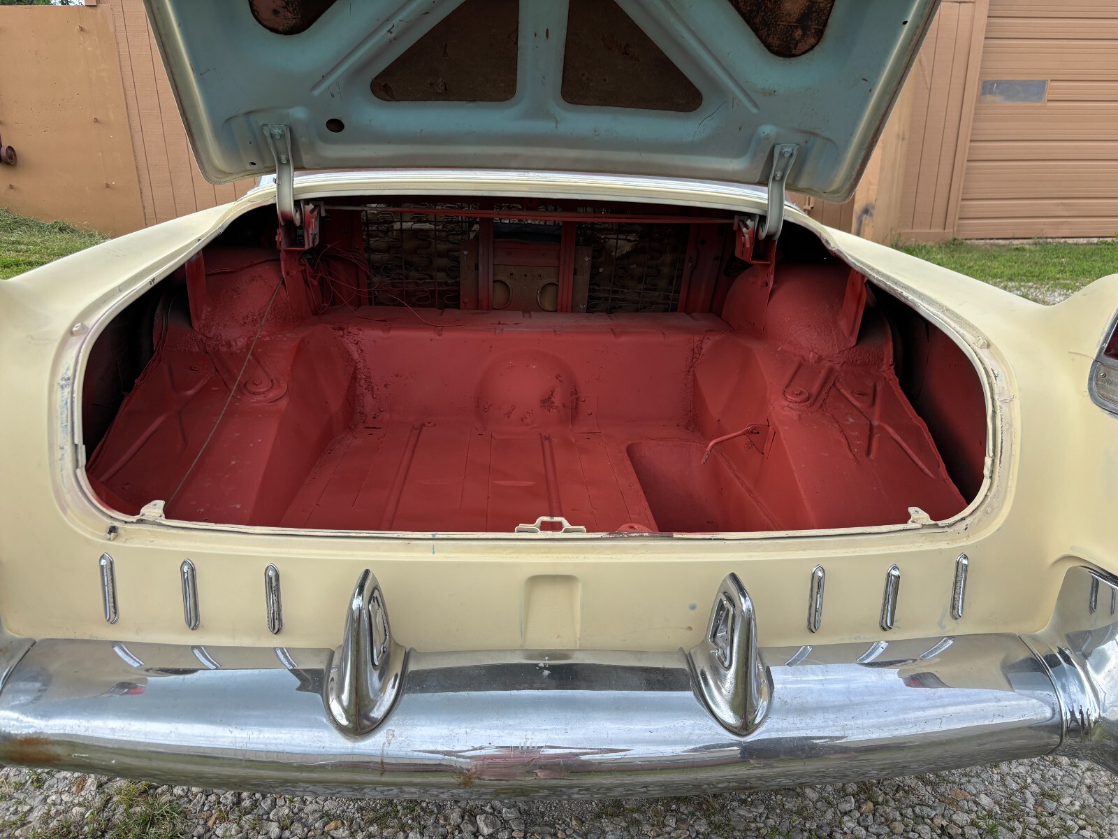 Cadillac-TWO-DOOR-HARDTOP-62-SERIES-1955-Coupe-5