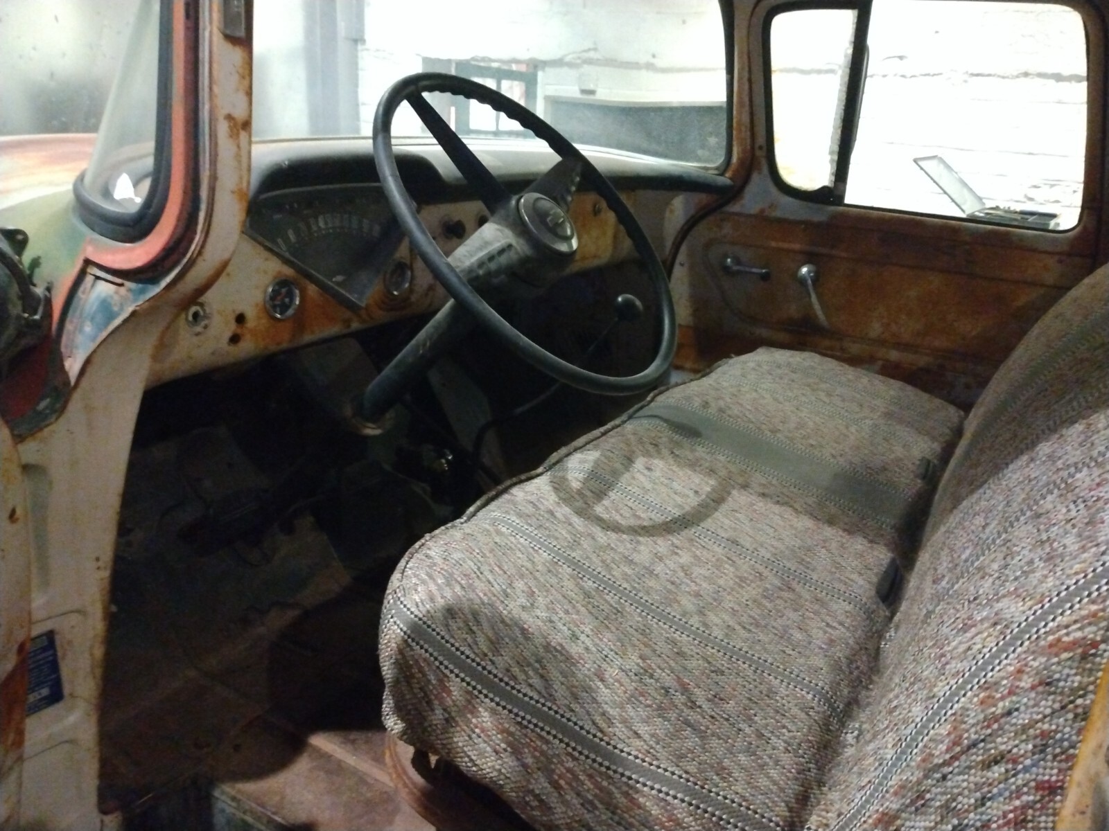 Chevrolet-1-Ton-Pickup-1956-Cab-Chassis-9