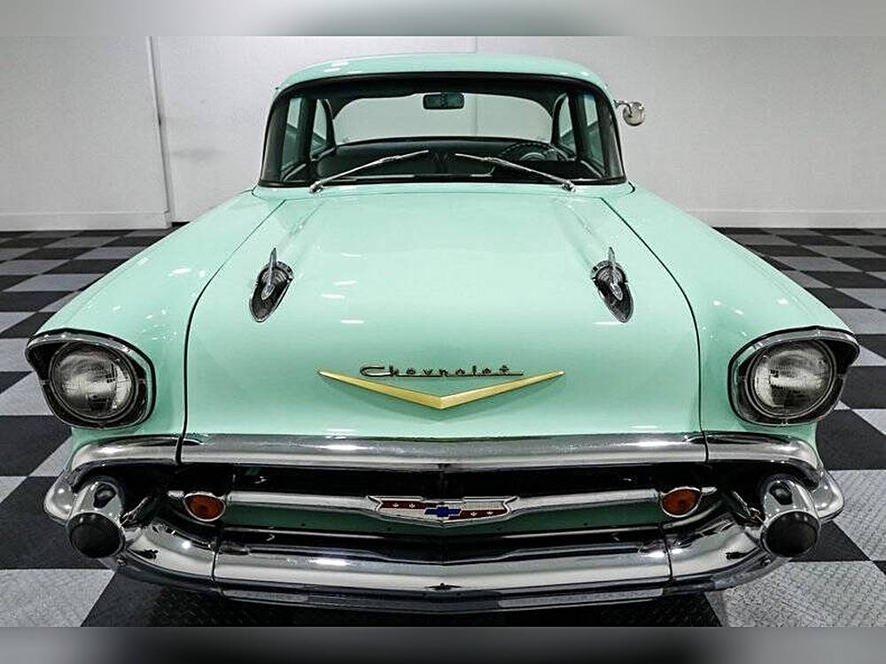 Chevrolet-150-1957-custom-1