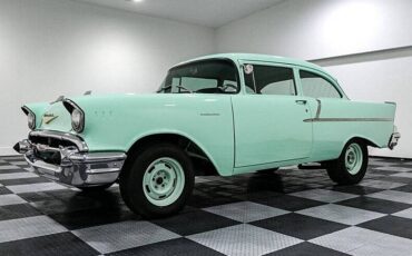 Chevrolet-150-1957-custom-2