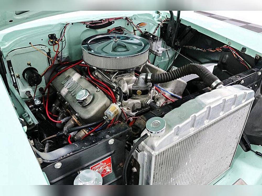 Chevrolet-150-1957-custom-8
