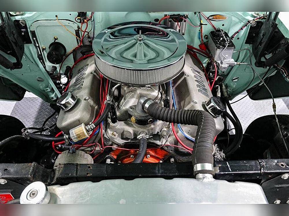 Chevrolet-150-1957-custom-9