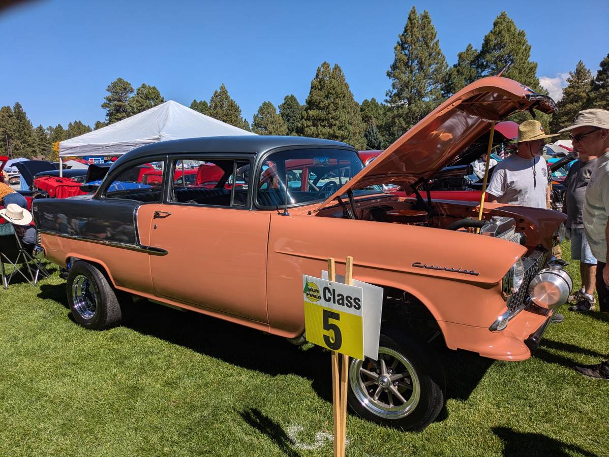 Chevrolet-150-businessman-1955-custom-4