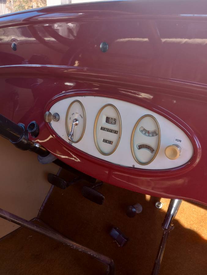 Chevrolet-1928-red-10