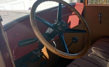 Chevrolet-1928-red-3