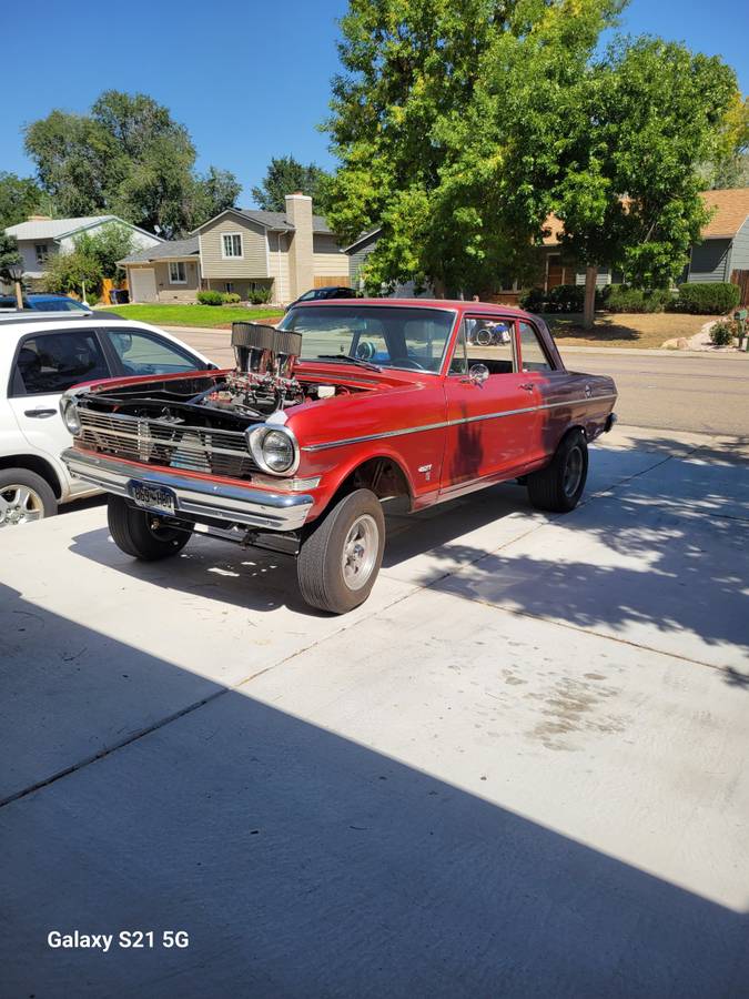 Chevrolet   1962 red