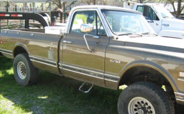 Chevrolet-1970-brown-1