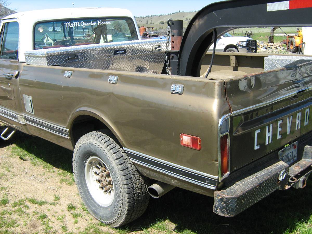 Chevrolet-1970-brown-2