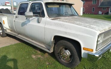Chevrolet-1982-3