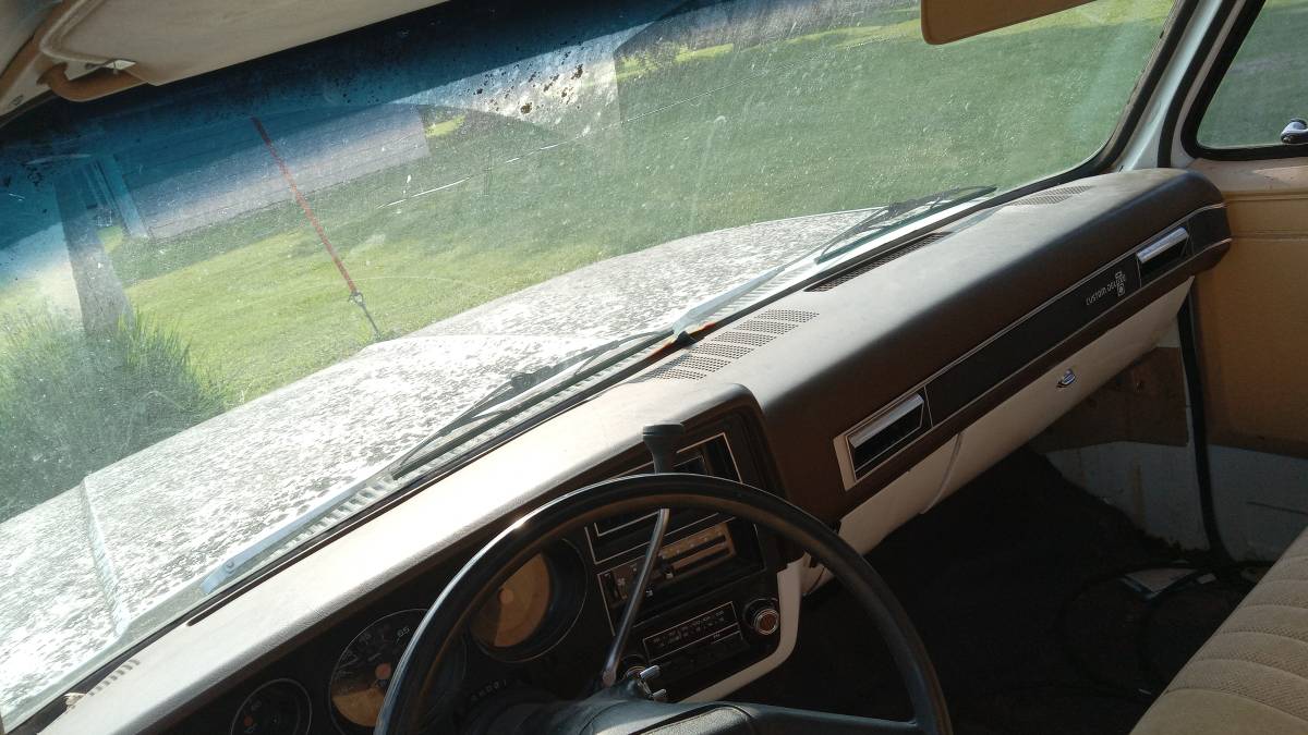 Chevrolet-1982-5