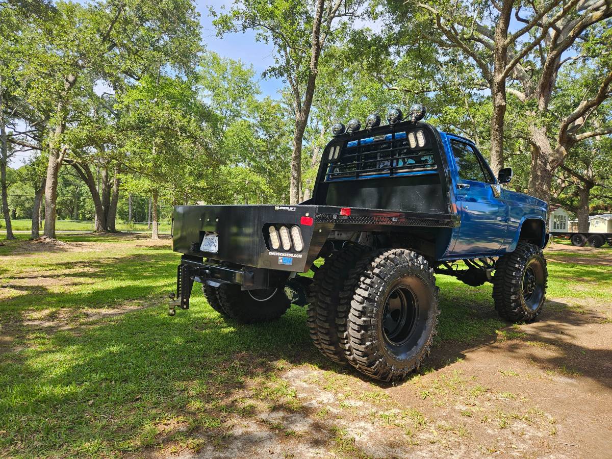 Chevrolet-1984-blue-5