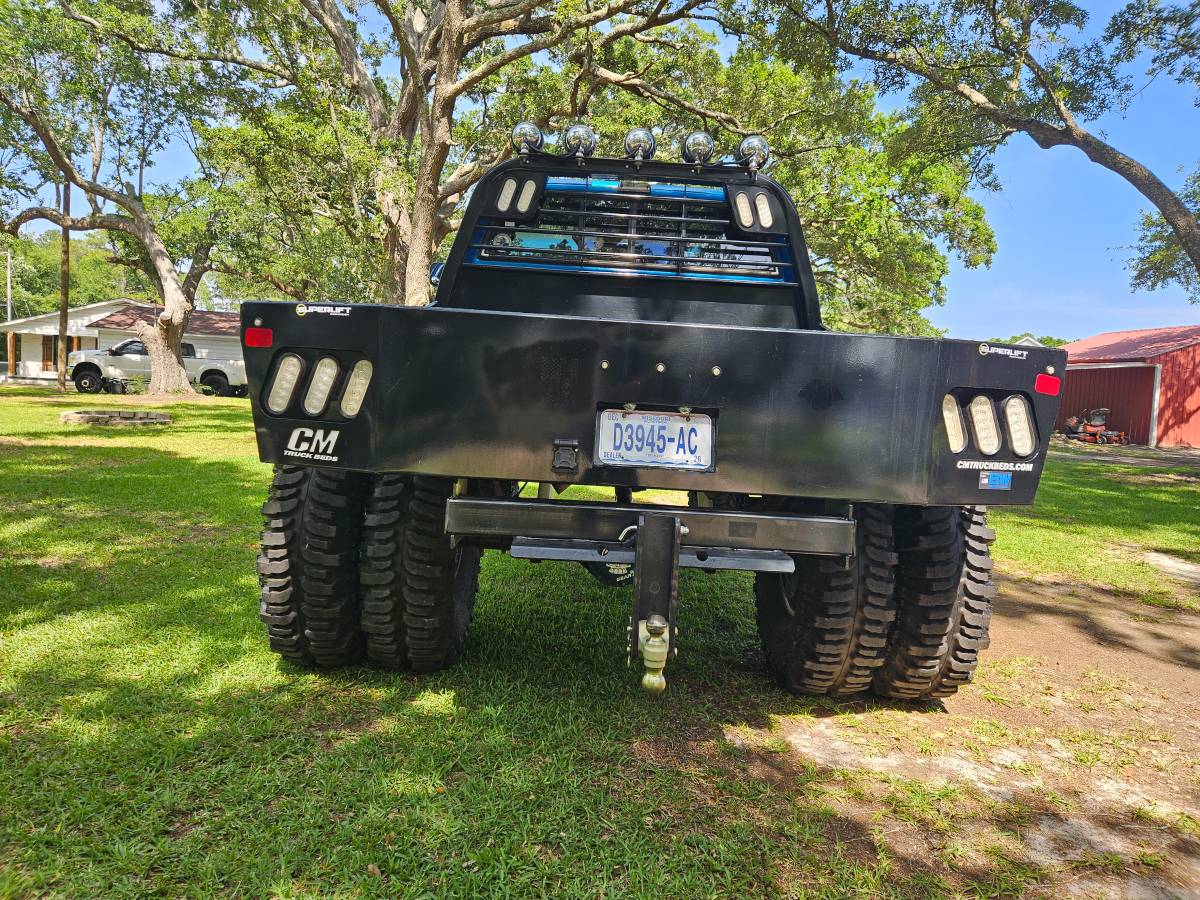 Chevrolet-1984-blue-7