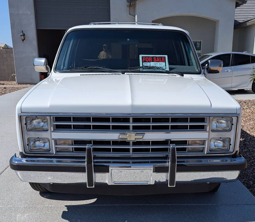 Chevrolet-1987-white-1