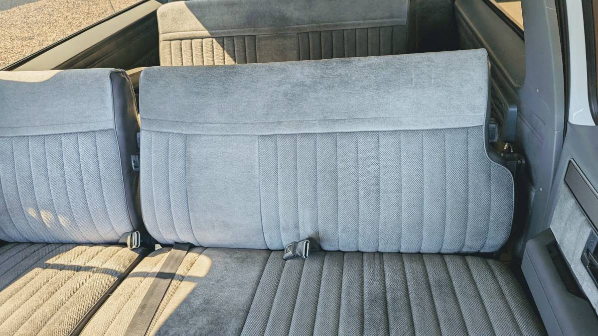 Chevrolet-1987-white-11