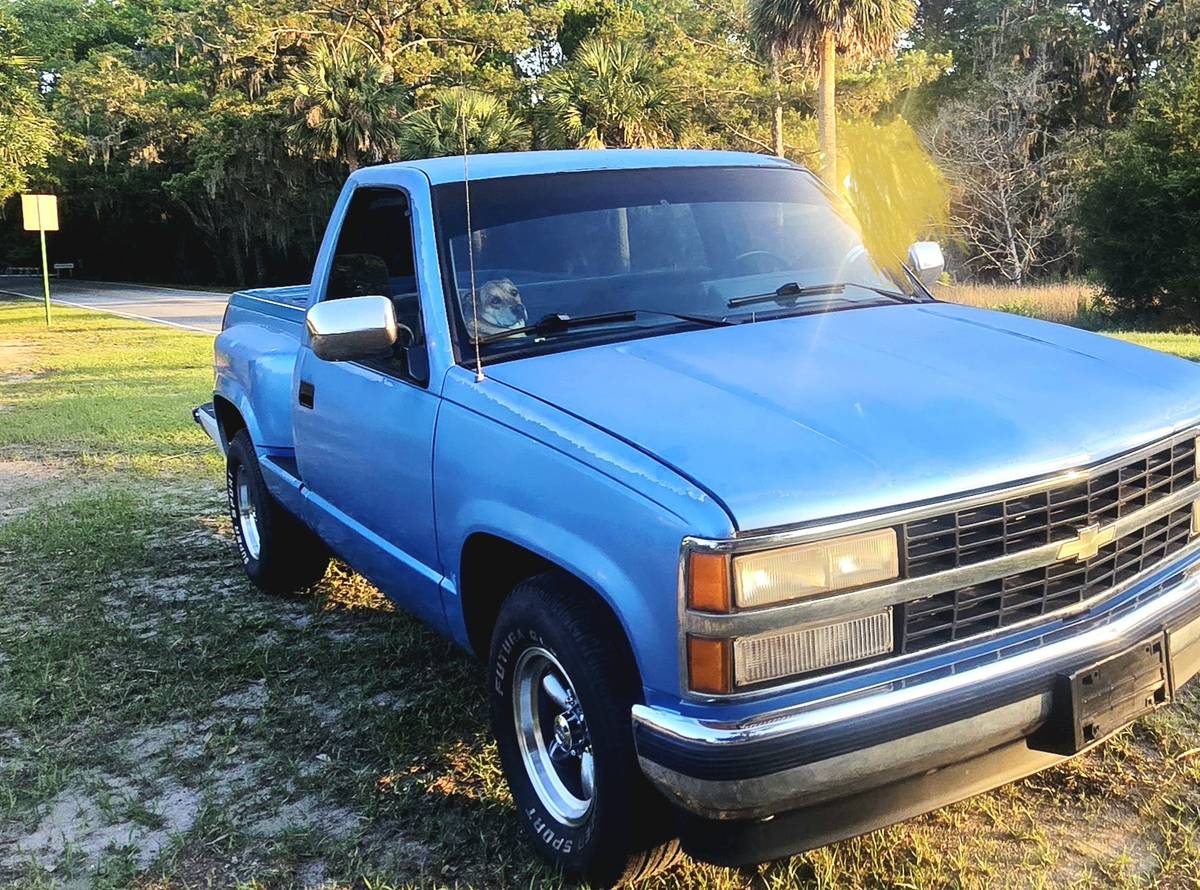 Chevrolet-1992-blue-3