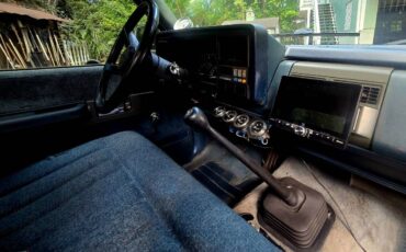 Chevrolet-1992-blue-8