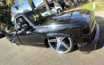 Chevrolet   1993 black