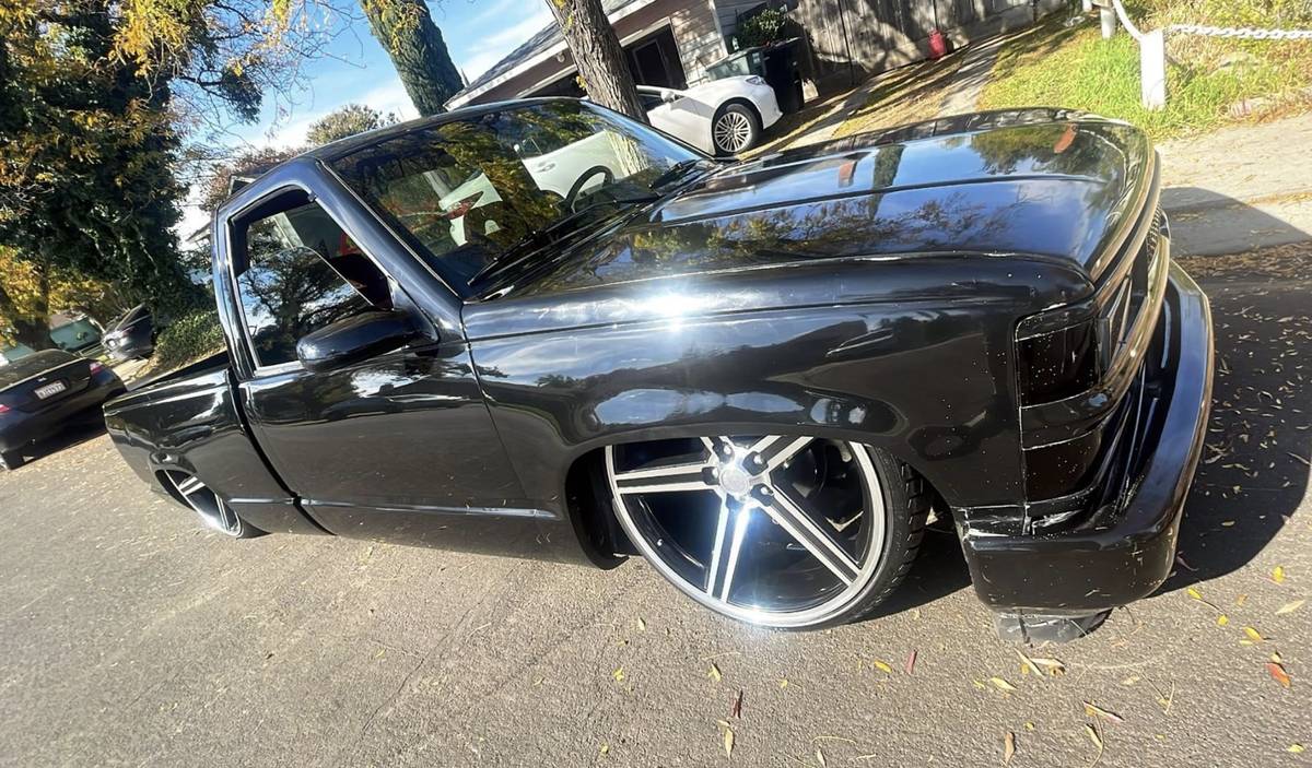 Chevrolet-1993-black