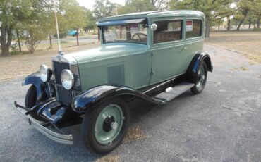 Chevrolet-2-door-sedan-1929-green-6