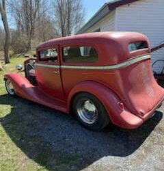 Chevrolet 2 dr sedan  1933 red